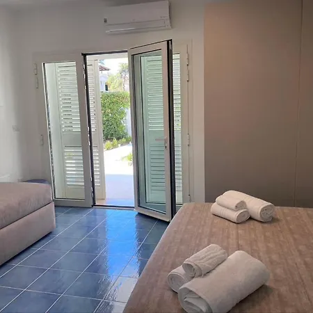 Bed and Breakfast Itinera Baia And Breakfast 4*